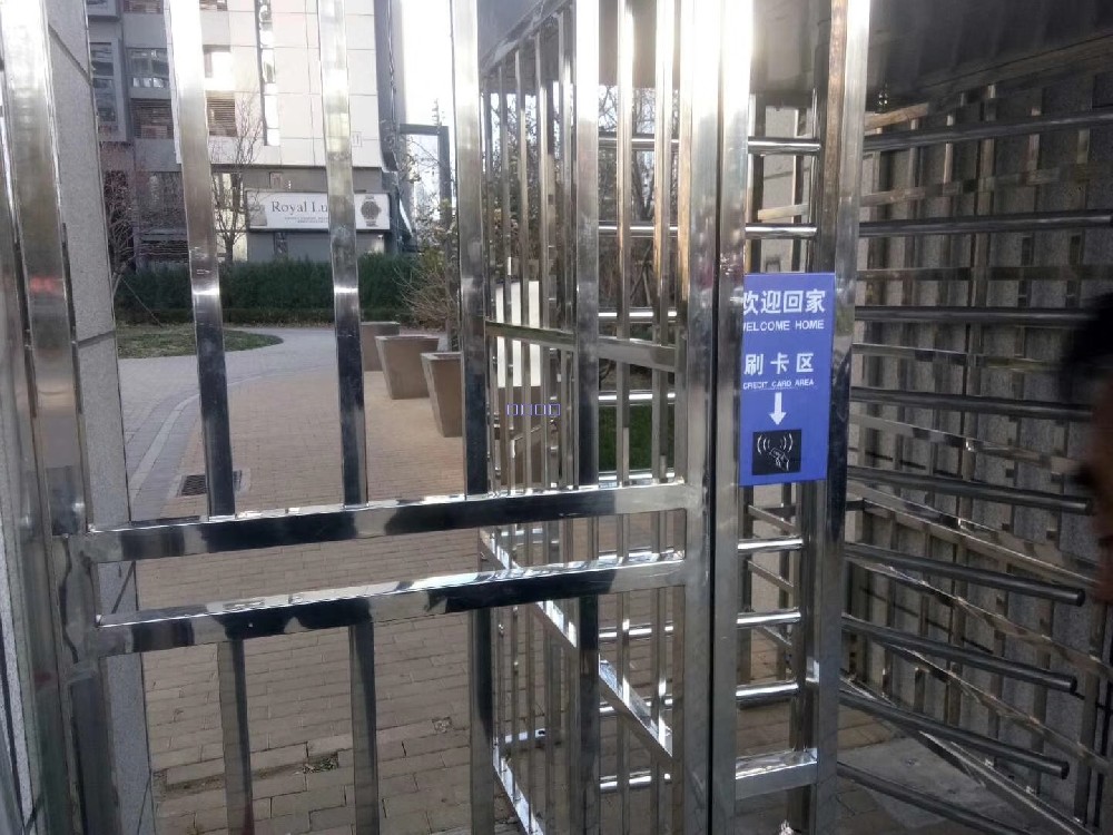 人行通道
